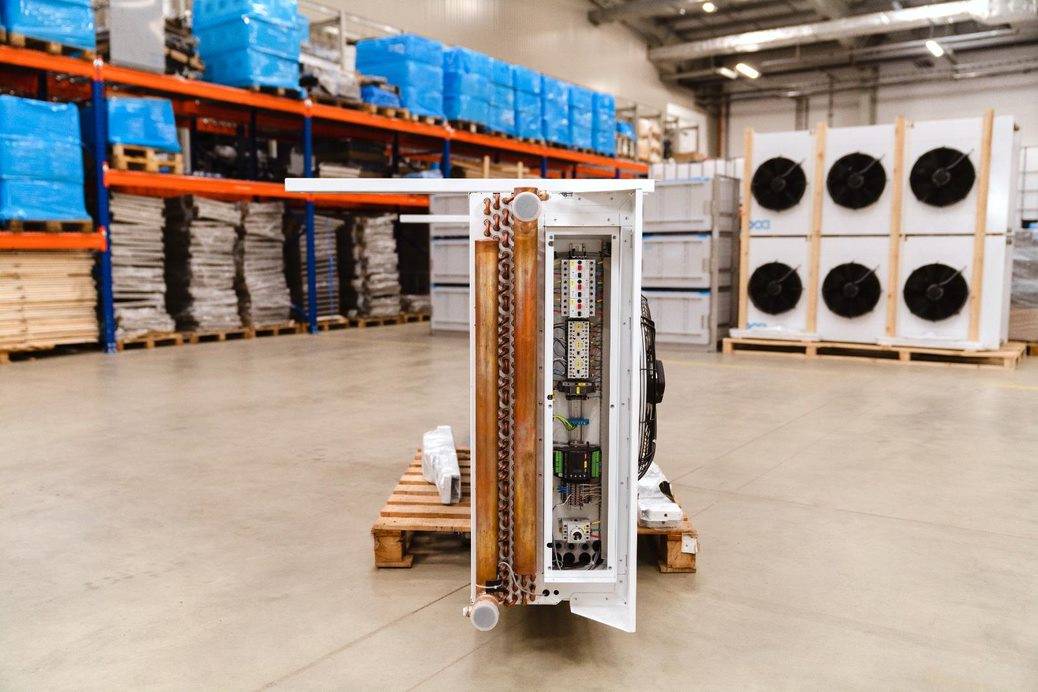 Rack PRO 9 em imersão: 3 tanques, drycooler de 120 kW e fluido (até 24 máquinas) - Image 3